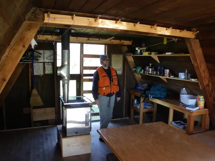 ITALIO RIVER CABIN