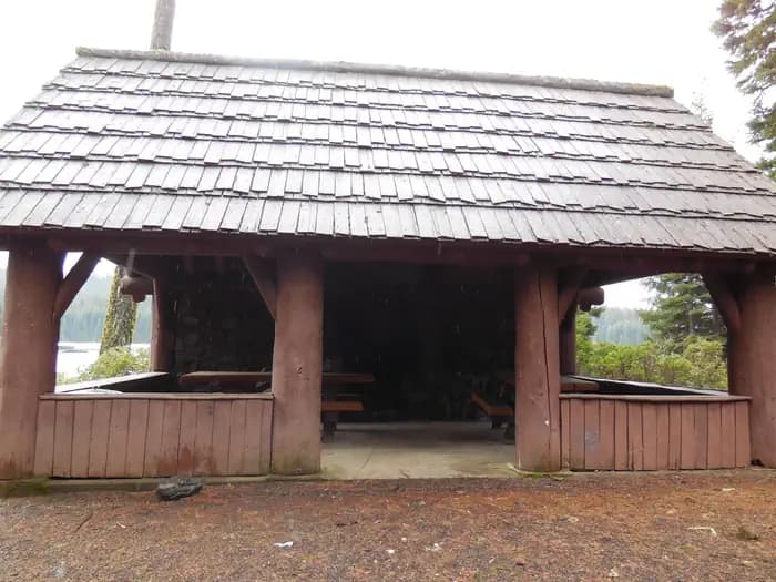 FISH LAKE CAMPGROUND - ROGUE RIVER