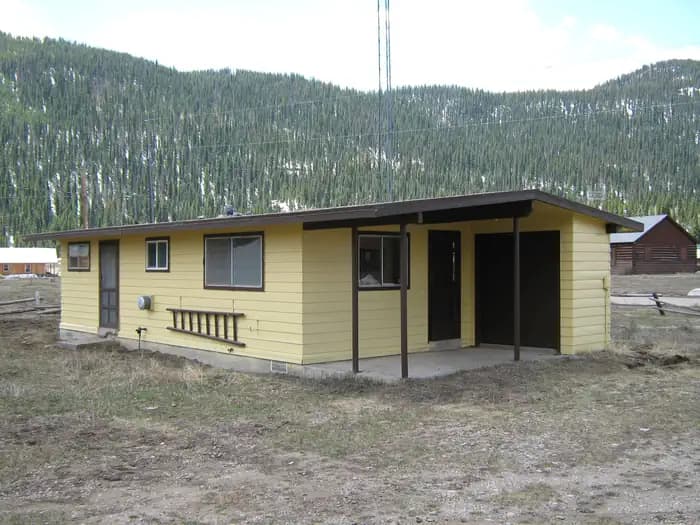 PLATORO CABIN 1