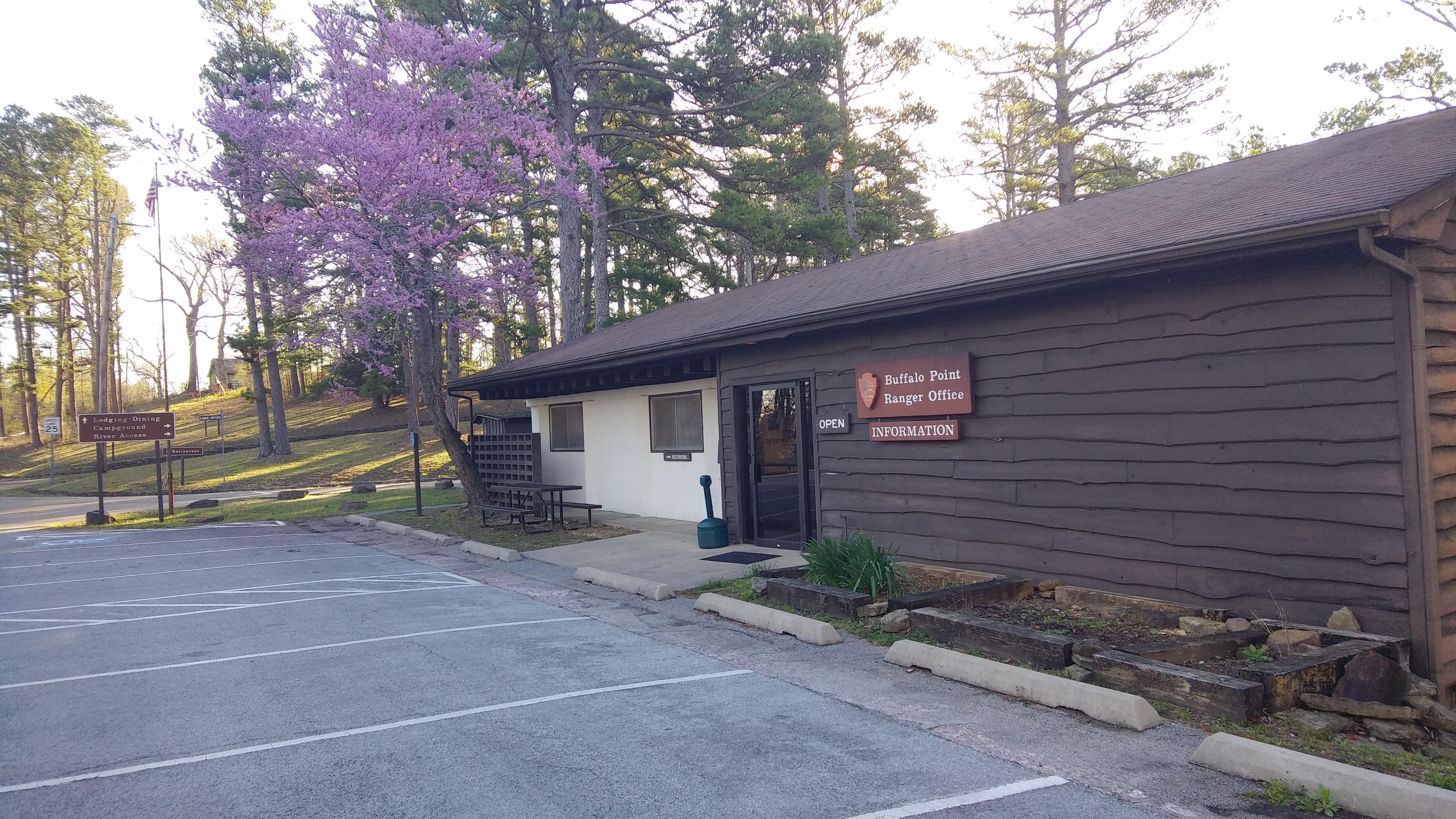 Buffalo Point Visitor Contact Station