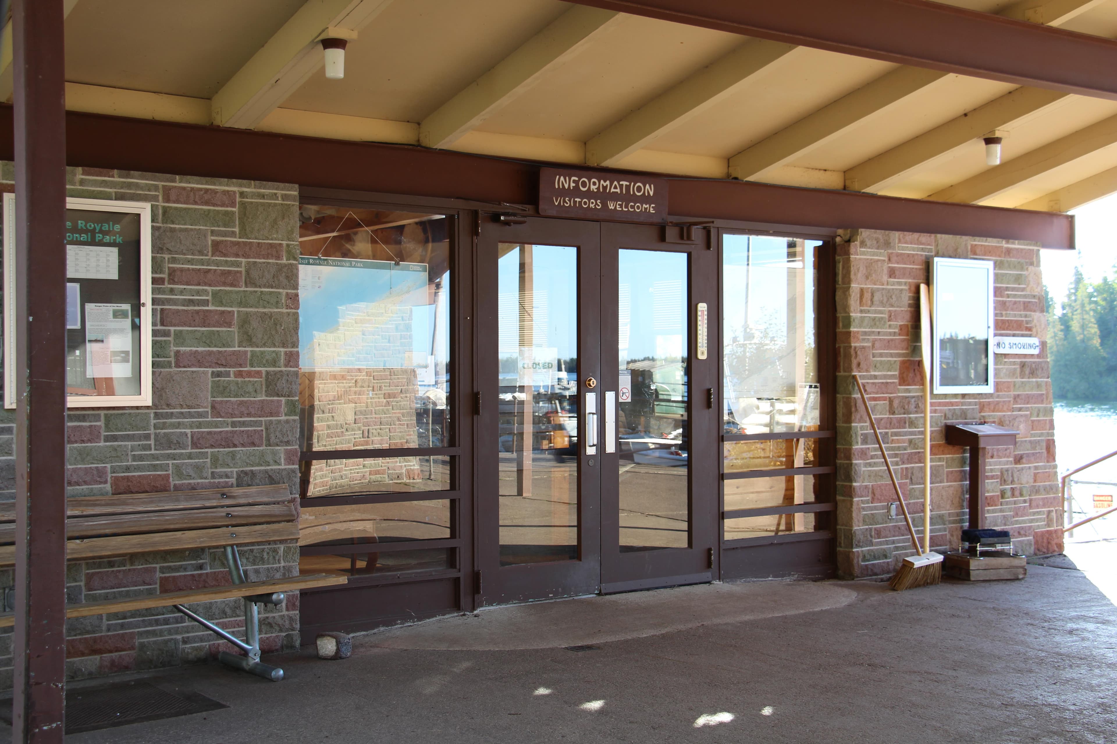 Rock Harbor Visitor Center