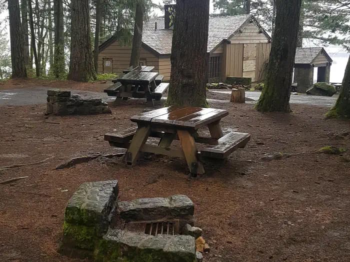 EAGLE CREEK OVERLOOK GRP SITE