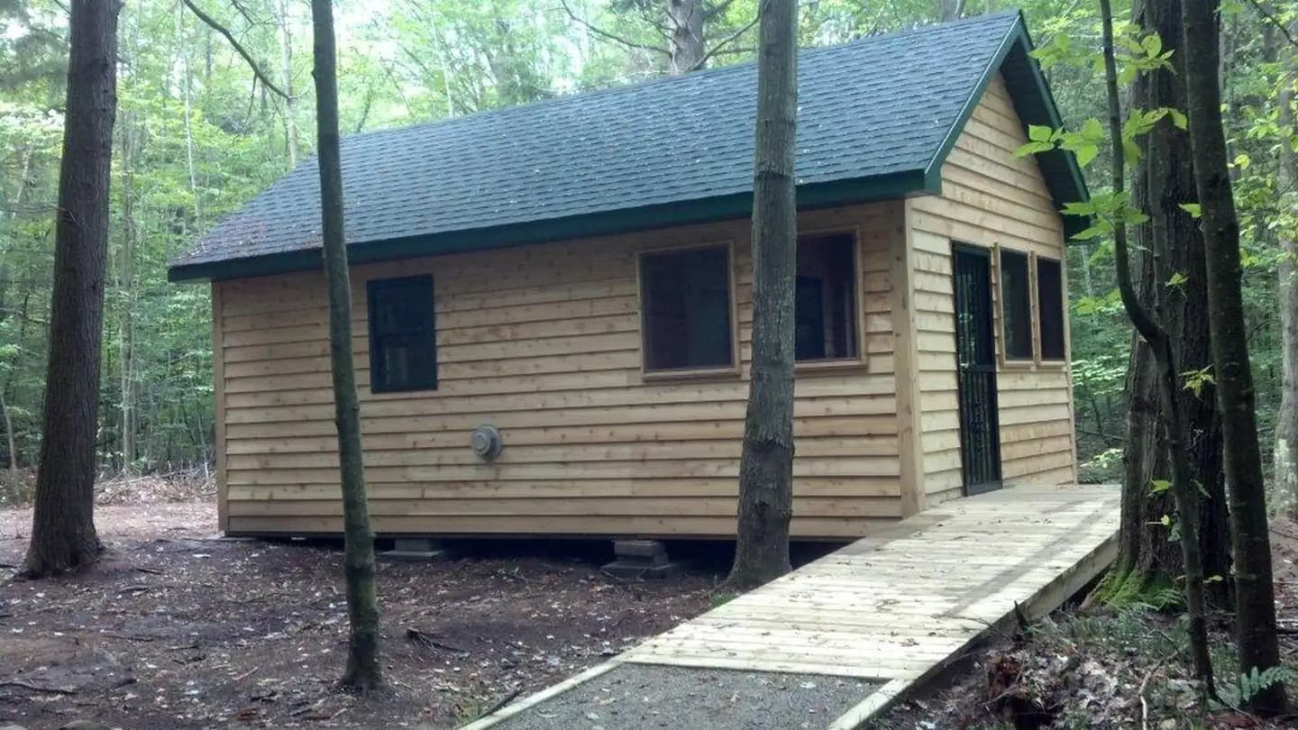 GRAND ISLAND CABINS