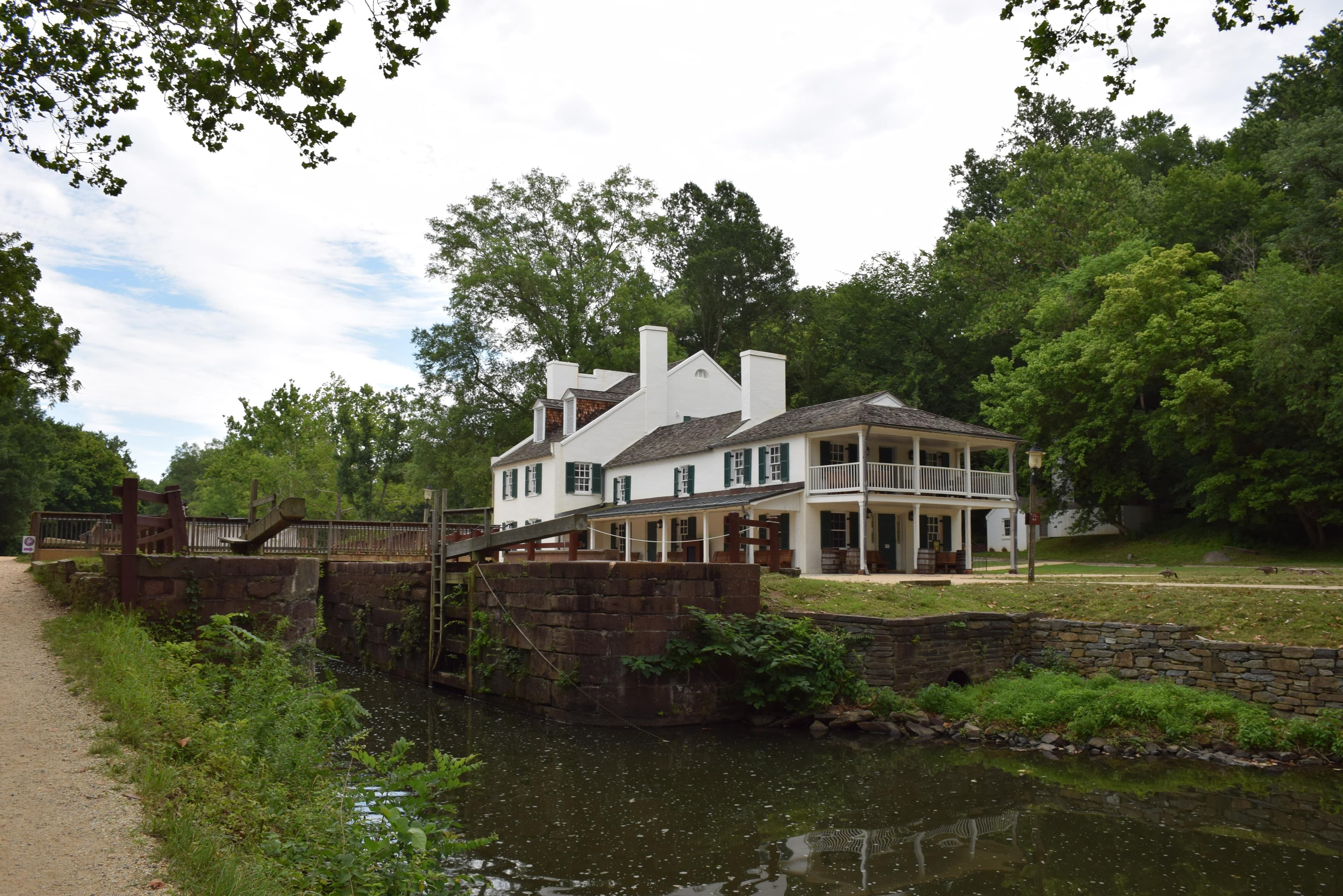 Great Falls Tavern Visitor Center