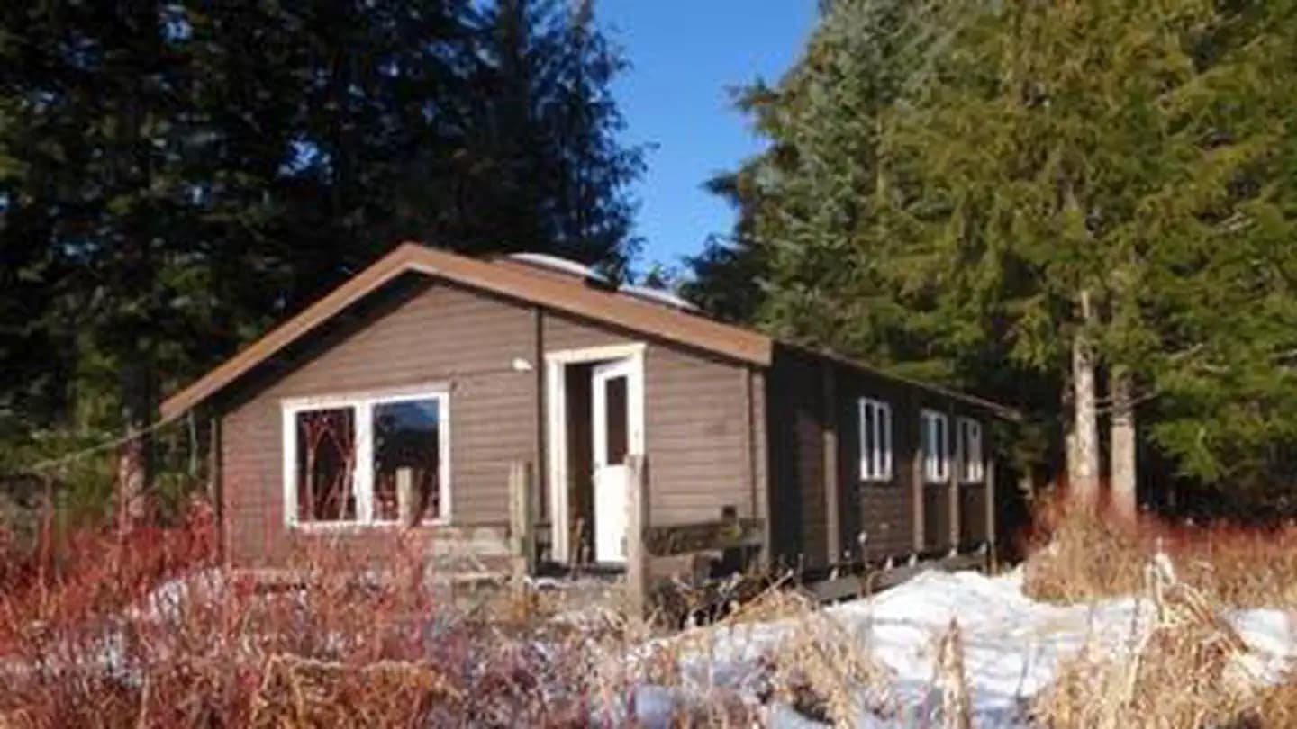 CONTROL LAKE CABIN