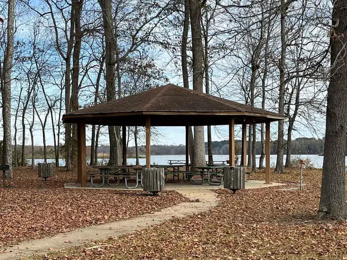 Blue Bluff Picnic Area (Aberdeen Lake)