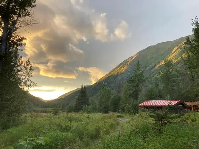 SWAN LAKE CABIN SEWARD