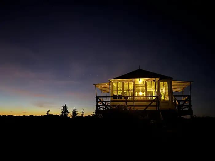 GOLD BUTTE LOOKOUT